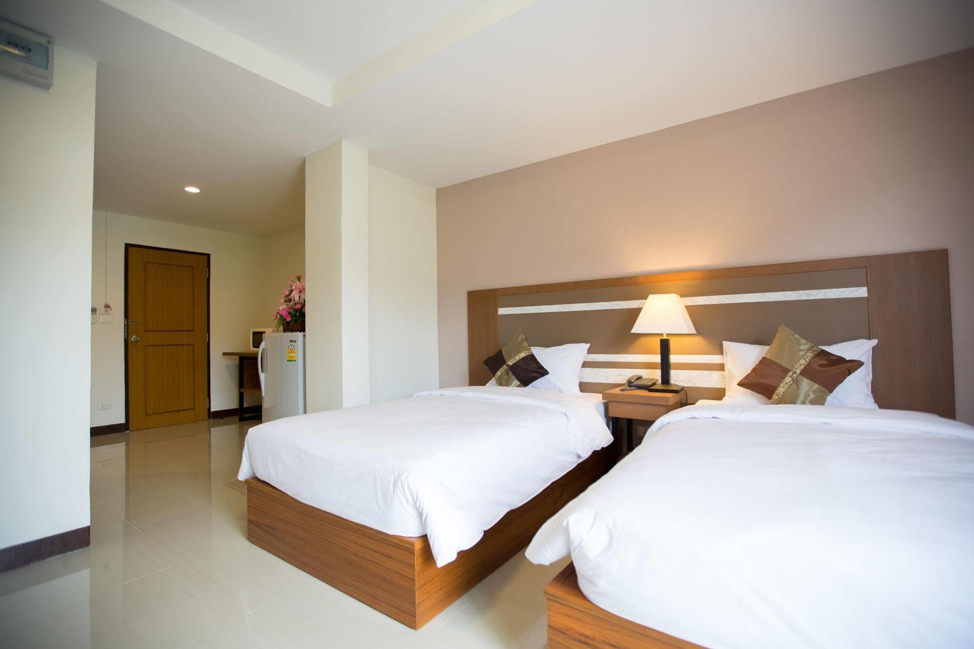 Patong Pool House Aparthotel Eksteriør bilde